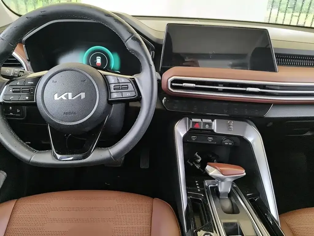 Kia Sportage — фото 10