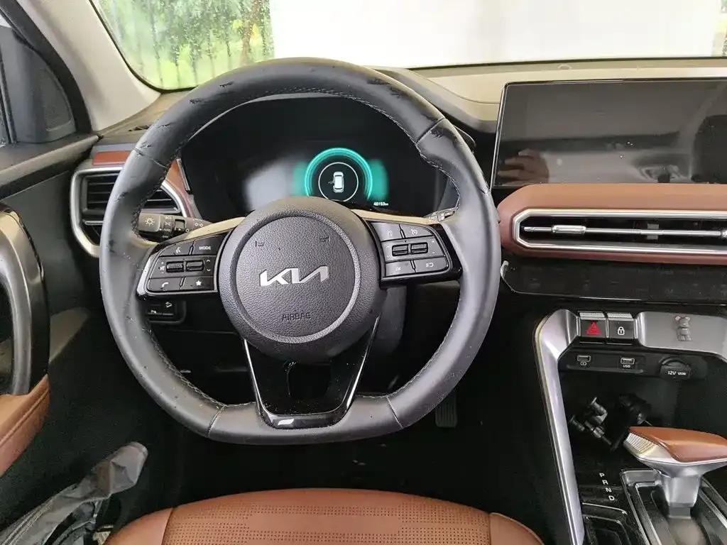 Kia Sportage — фото 7