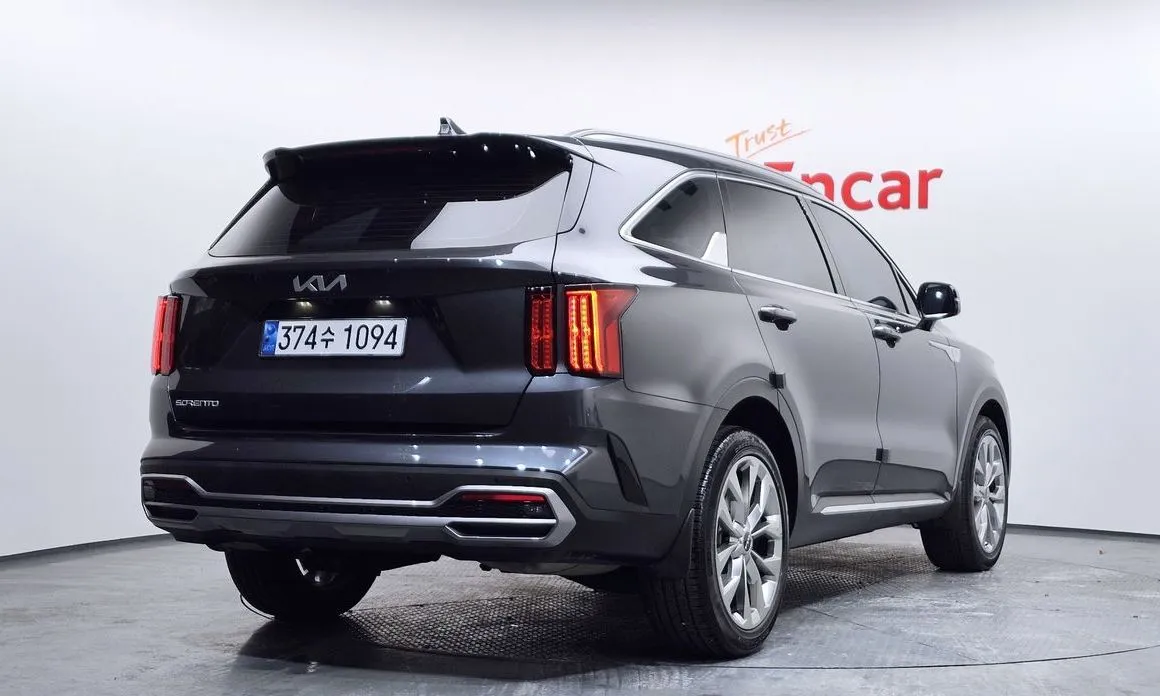 Kia Sorento — фото 5