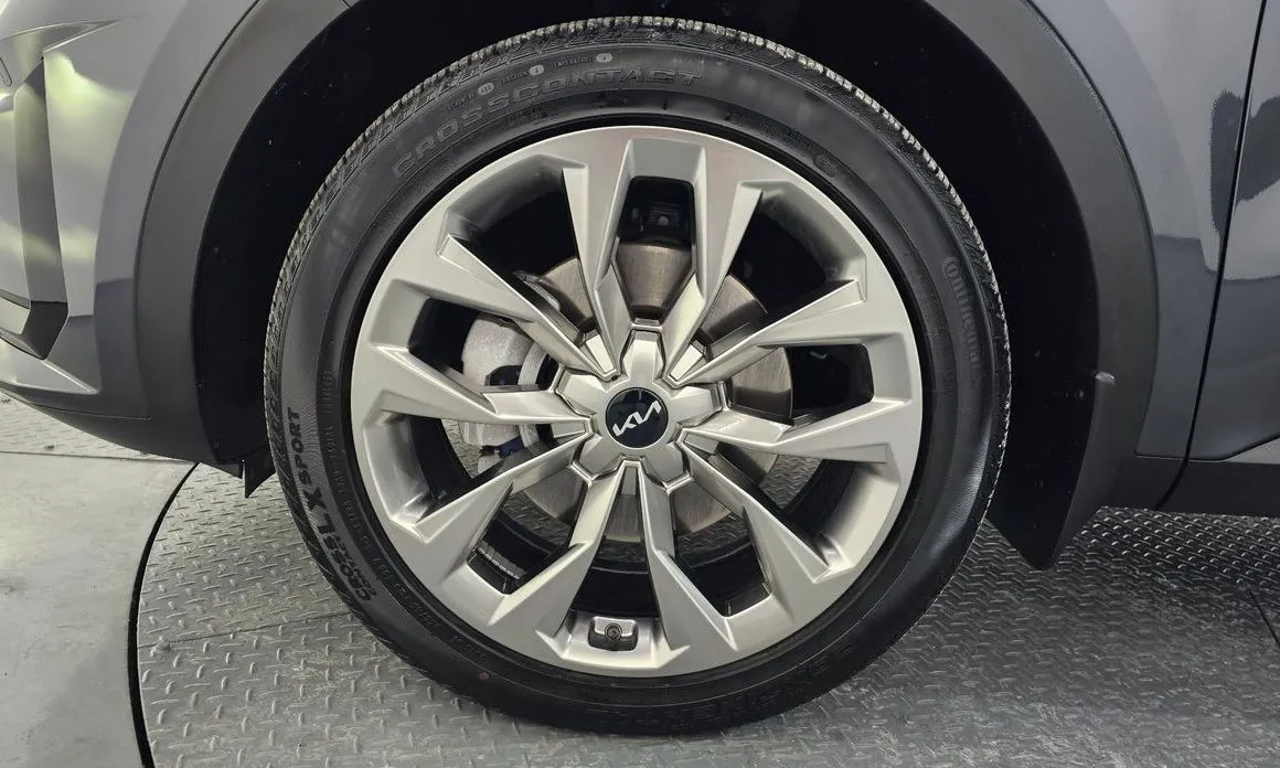 Kia Sorento — фото 4