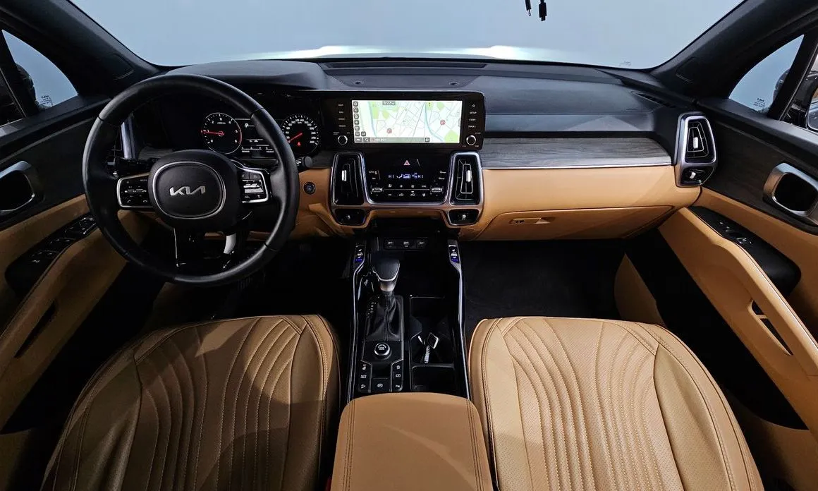 Kia Sorento — фото 9
