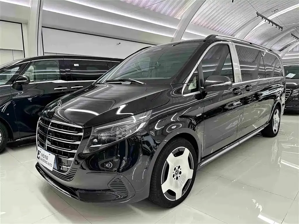 Mercedes-Benz V-Class — фото 1