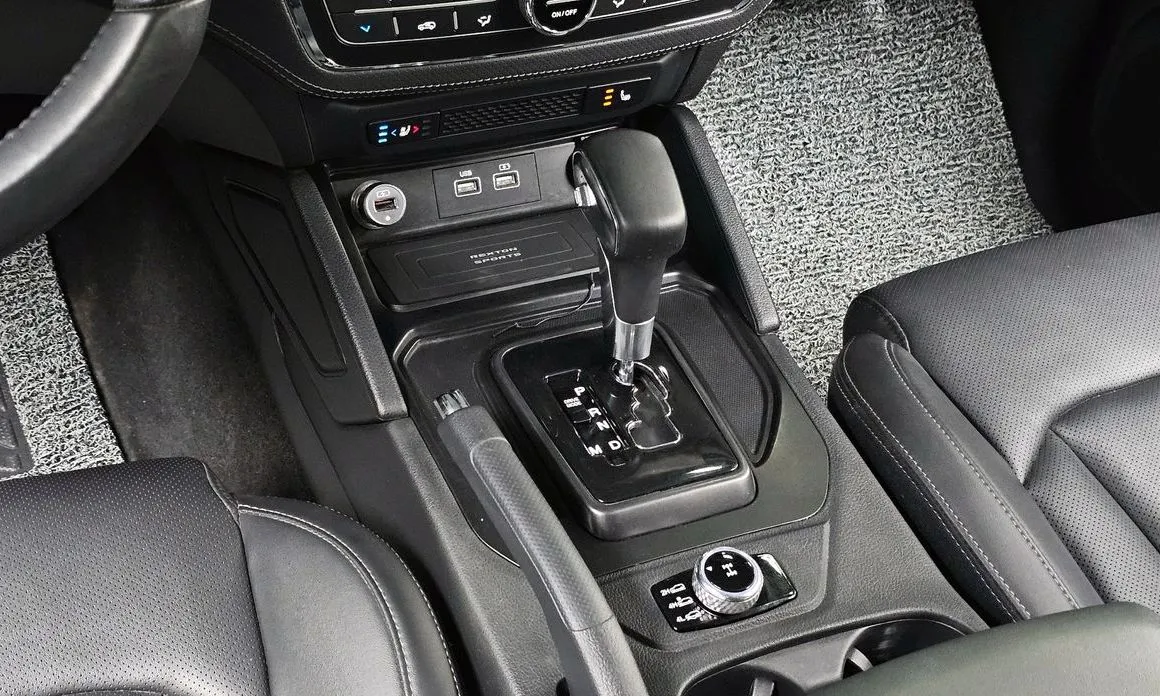 KG Mobility (Ssangyong) Rexton — фото 9