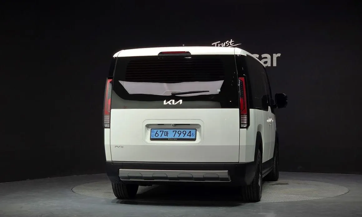 Kia PV5 — фото 4