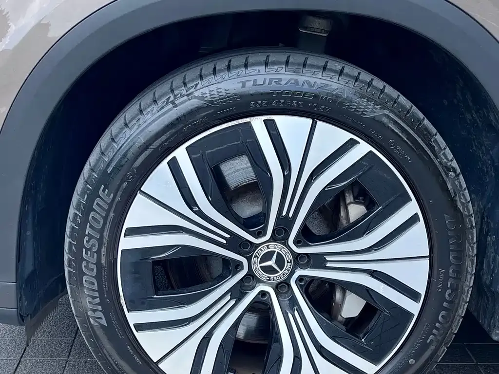 Mercedes-Benz EQE SUV — фото 3