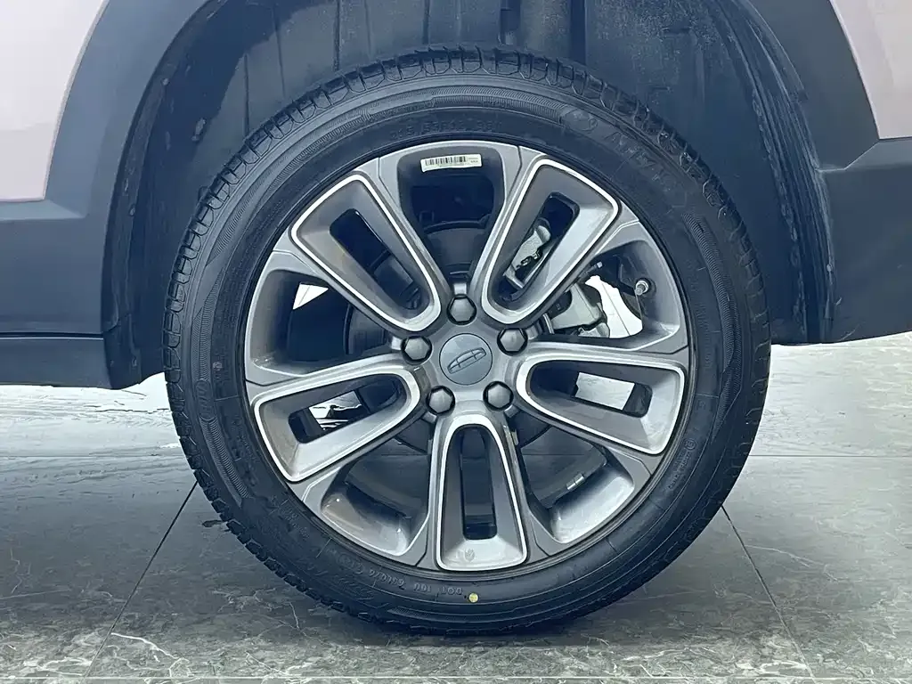 Geely Icon — фото 4