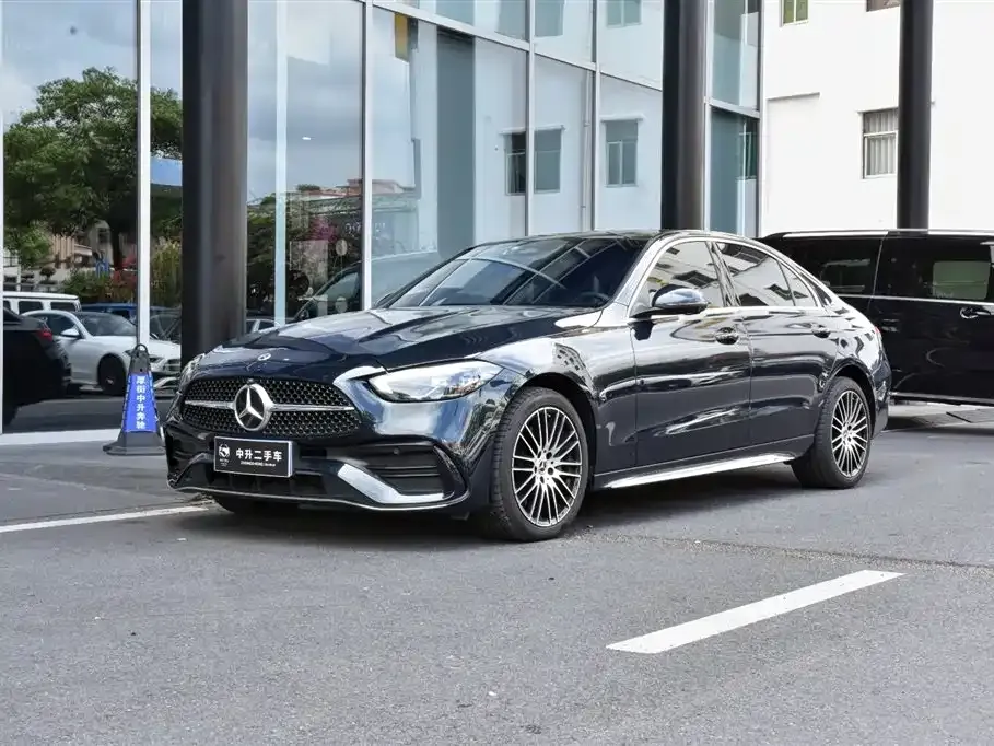 Mercedes-Benz C-Class — фото 1
