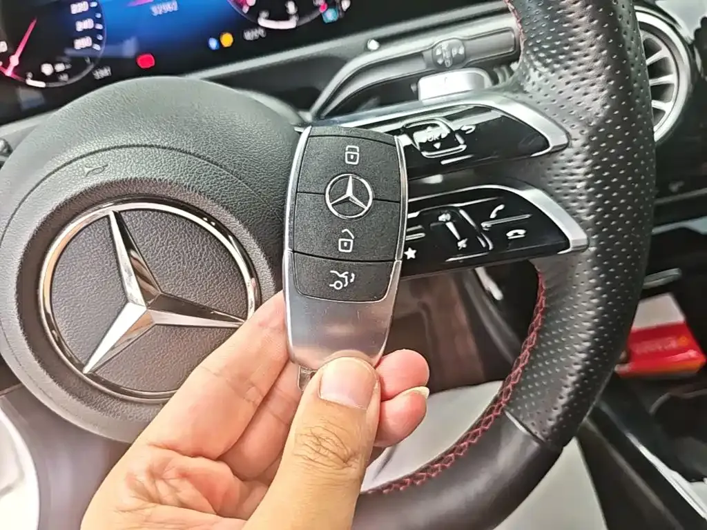 Mercedes-Benz A-Class — фото 10
