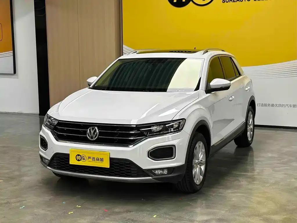 Volkswagen T-Roc — фото 1
