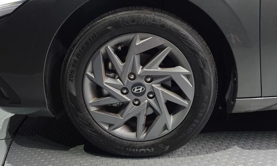 Hyundai AVANTE — фото 7