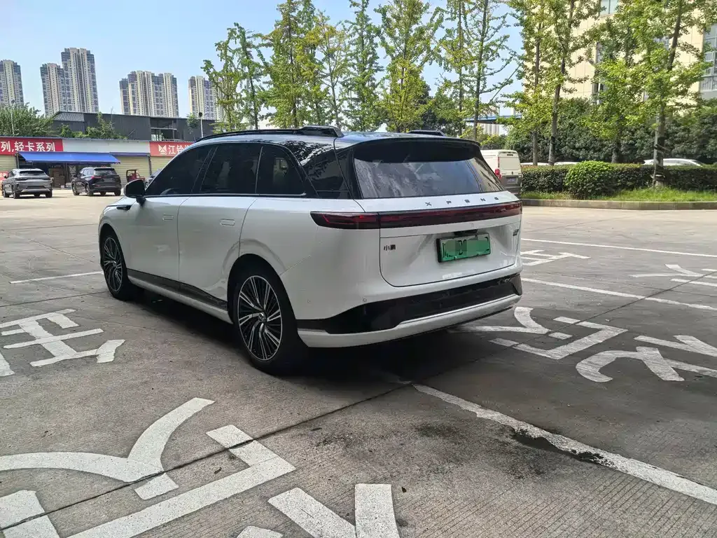 XPeng G9 — фото 9