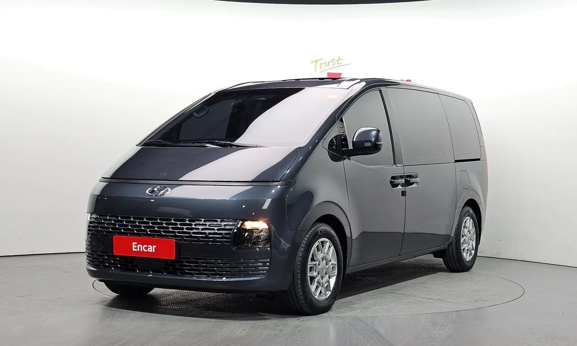 Hyundai Staria — фото 1