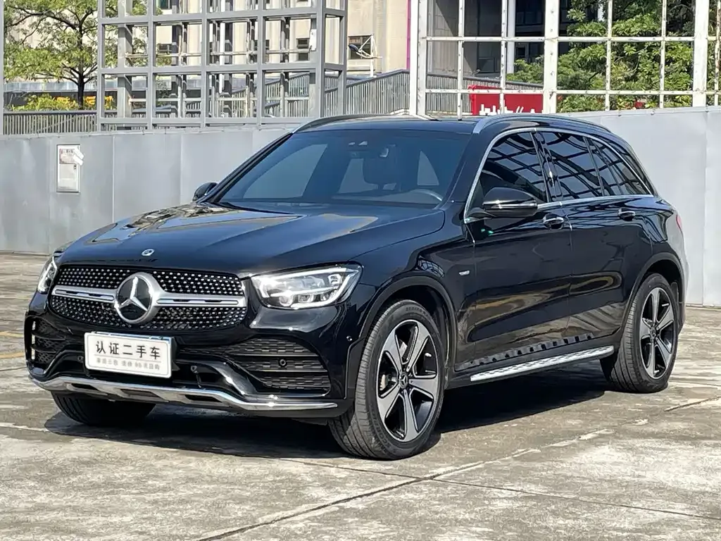 Mercedes-Benz GLC — фото 1