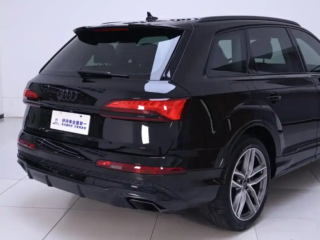 Audi Q7 — фото 4