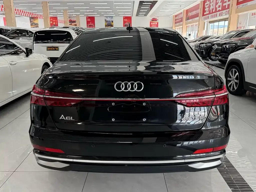 Audi A6L — фото 6