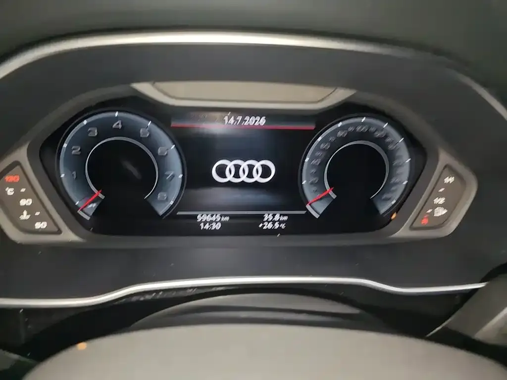 Audi Q3 — фото 7