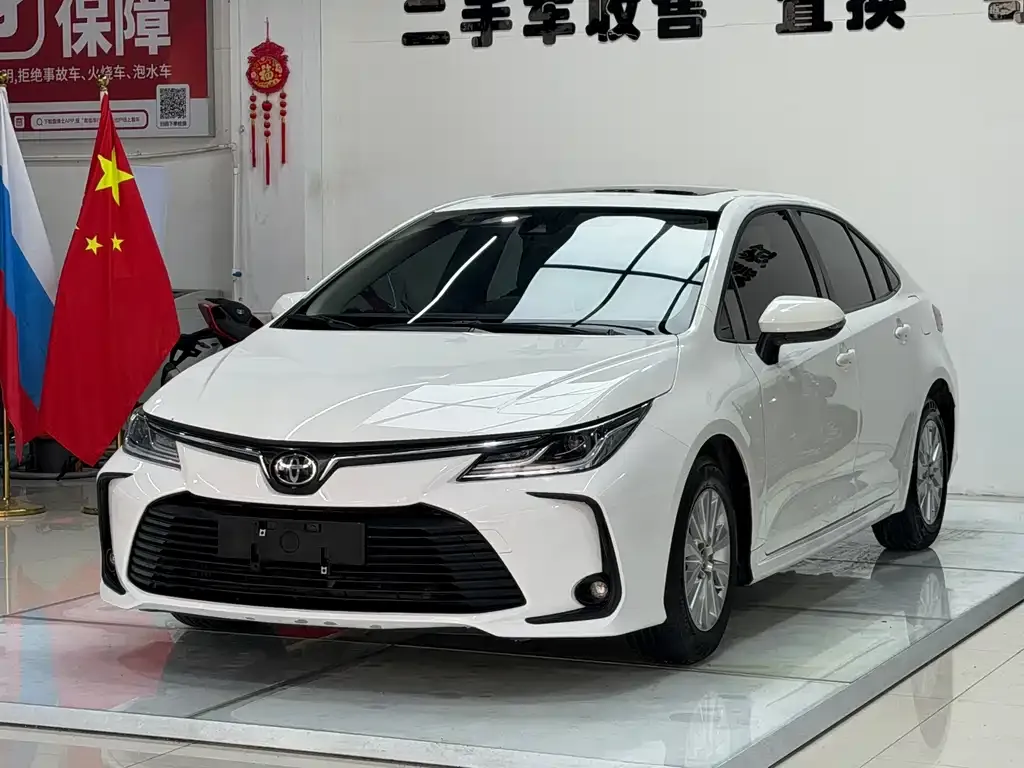 Toyota Corolla — фото 1