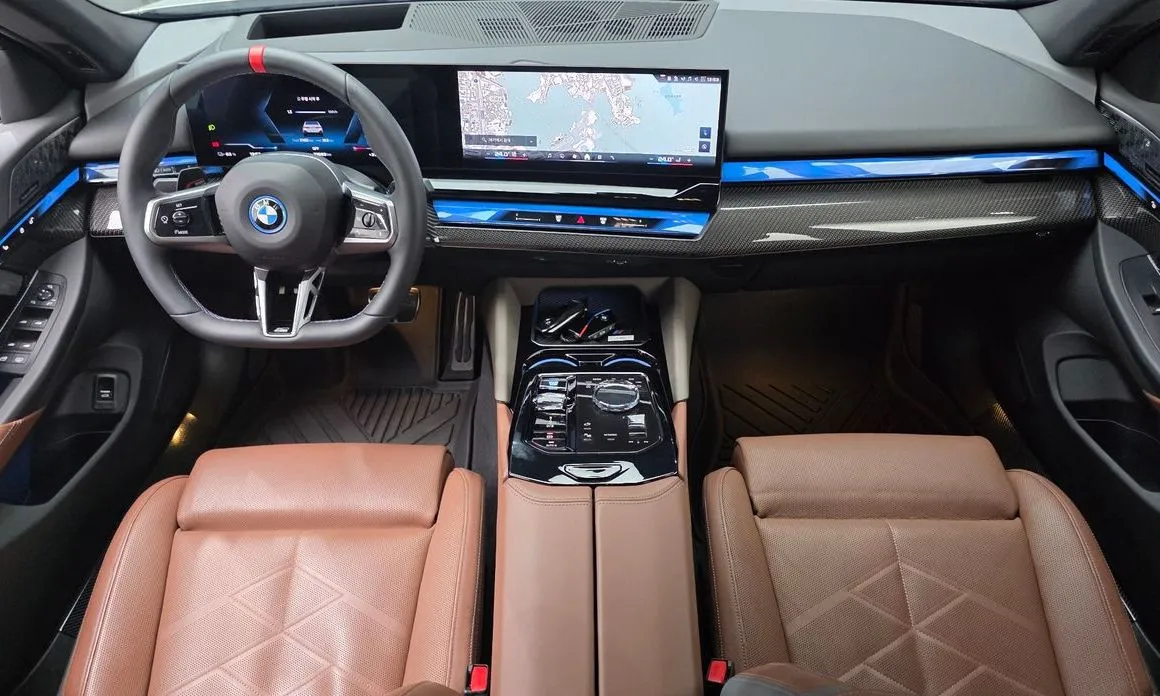 BMW i5 — фото 10