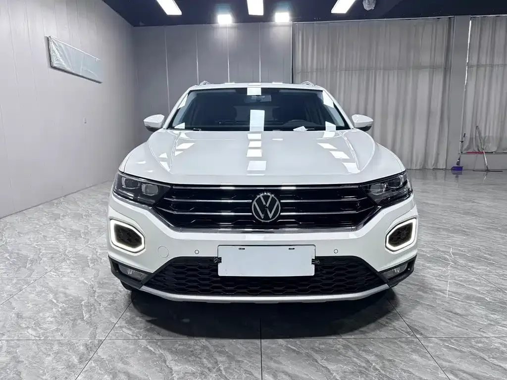 Volkswagen T-Roc — фото 7