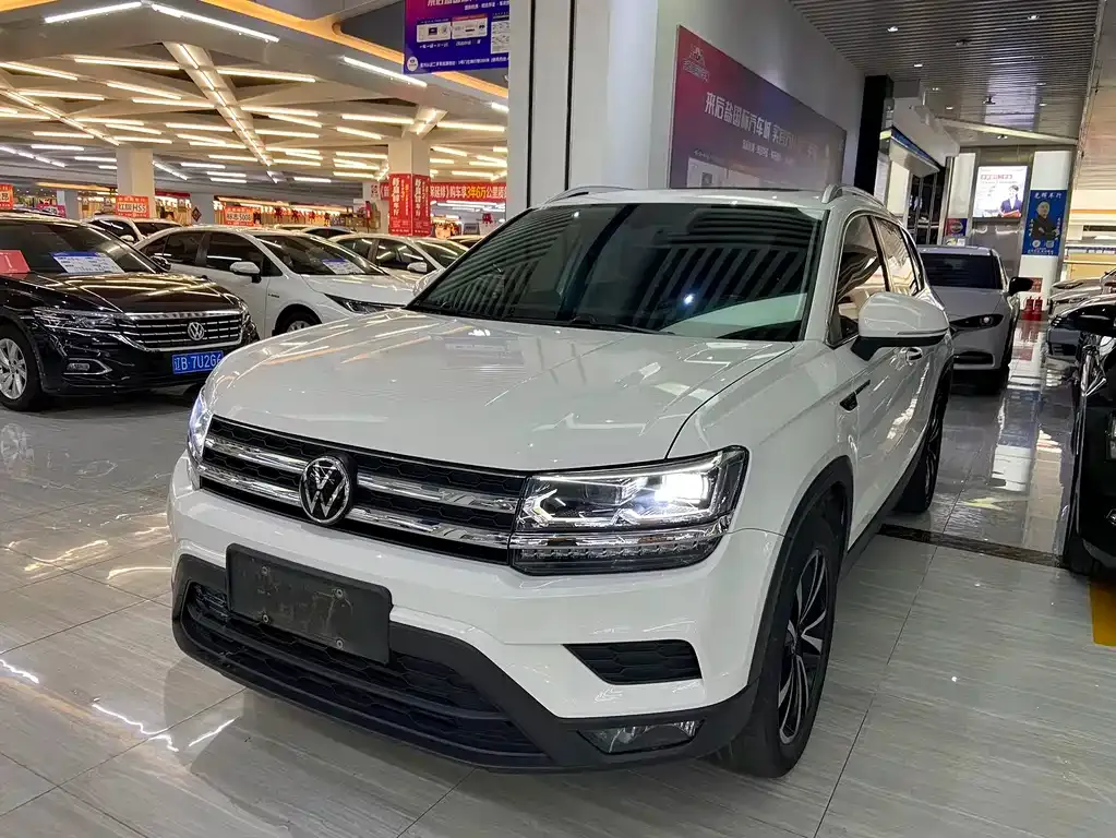 Volkswagen Tharu — фото 1