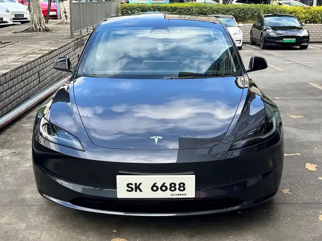Tesla Model 3 — фото 6