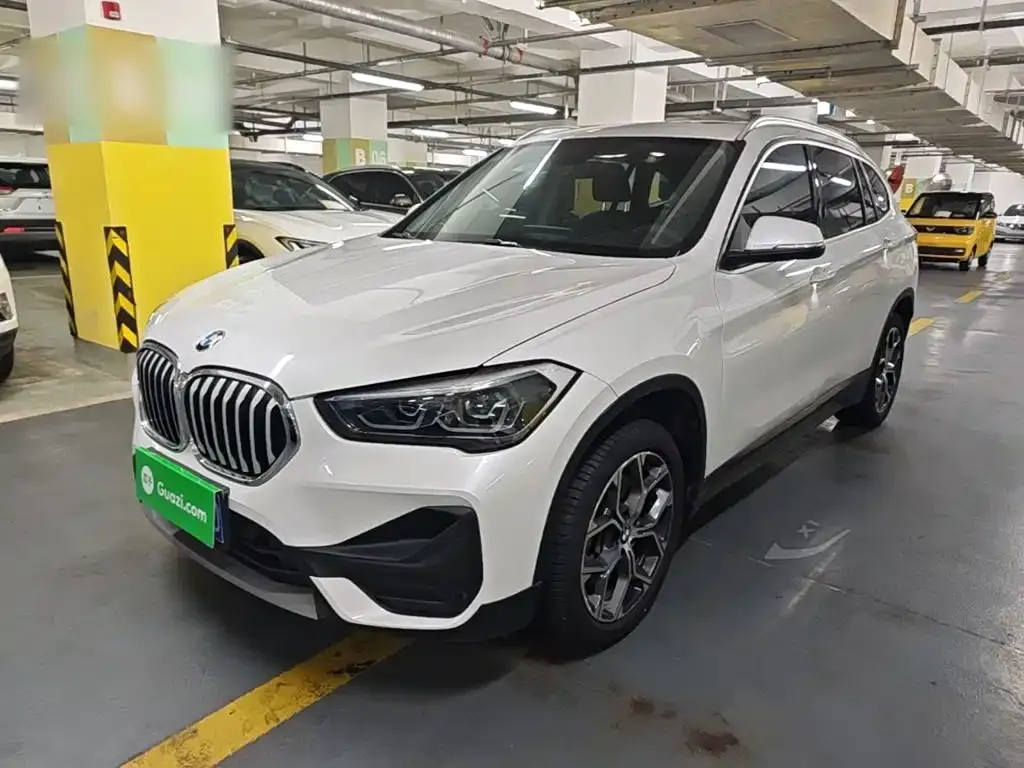 BMW X1 — фото 9