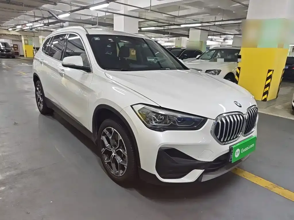 BMW X1 — фото 10