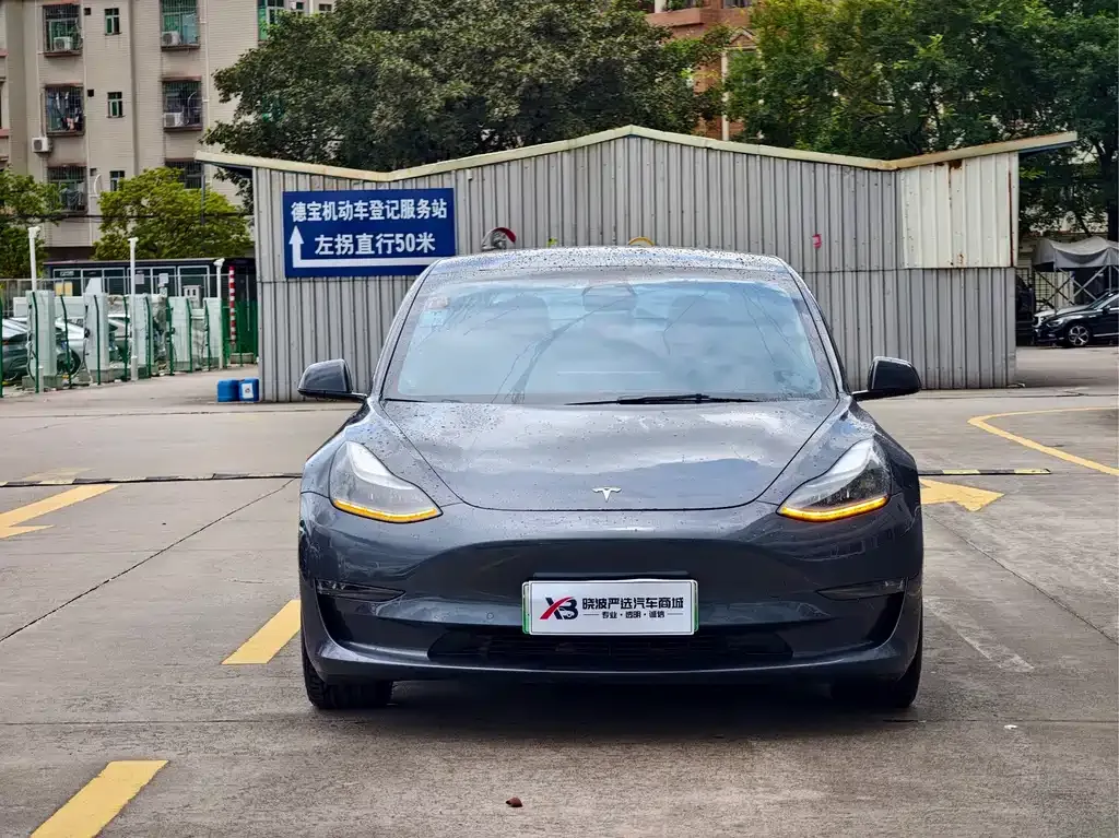 Tesla Model 3 — фото 5