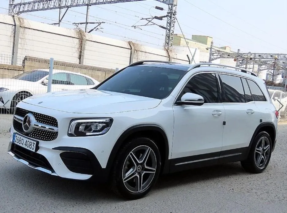 Mercedes-Benz GLB-Class — фото 10