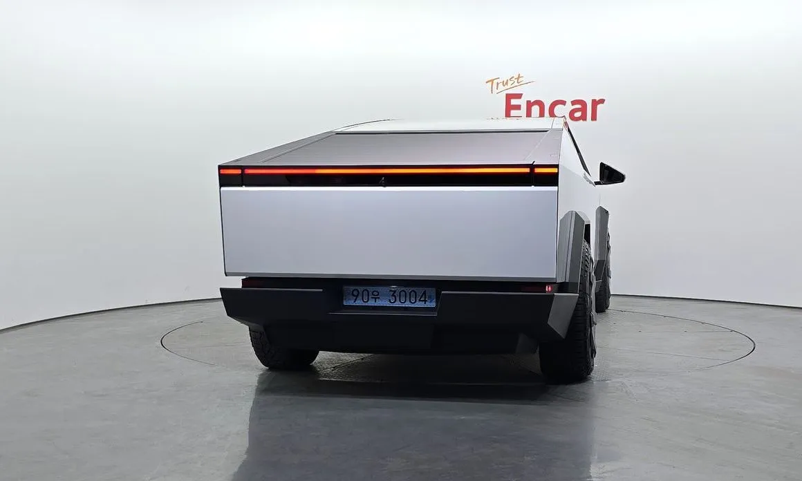 Tesla Cybertruck — фото 4