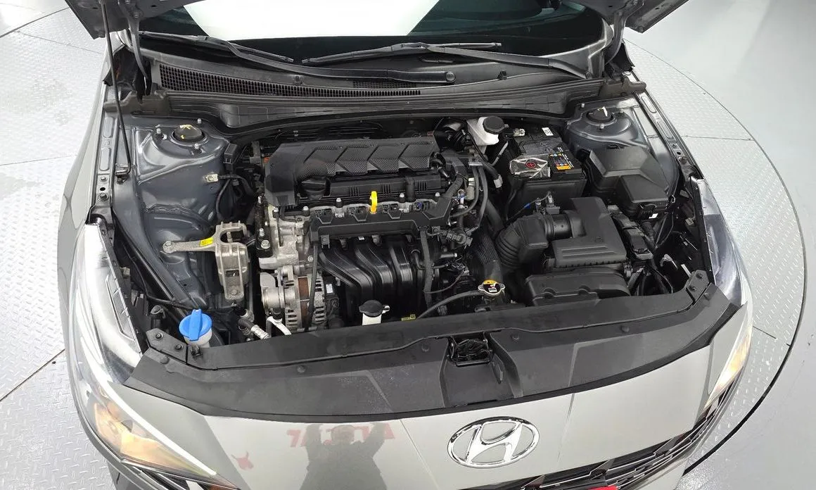 Hyundai AVANTE — фото 4