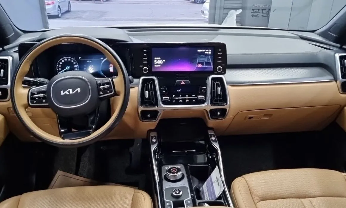 Kia Sorento — фото 10