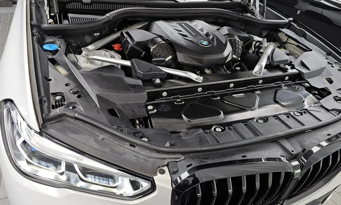 BMW X5 — фото 8