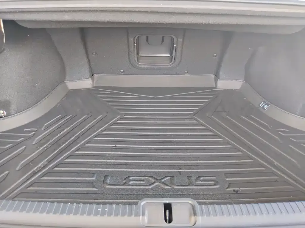 Lexus ES — фото 9