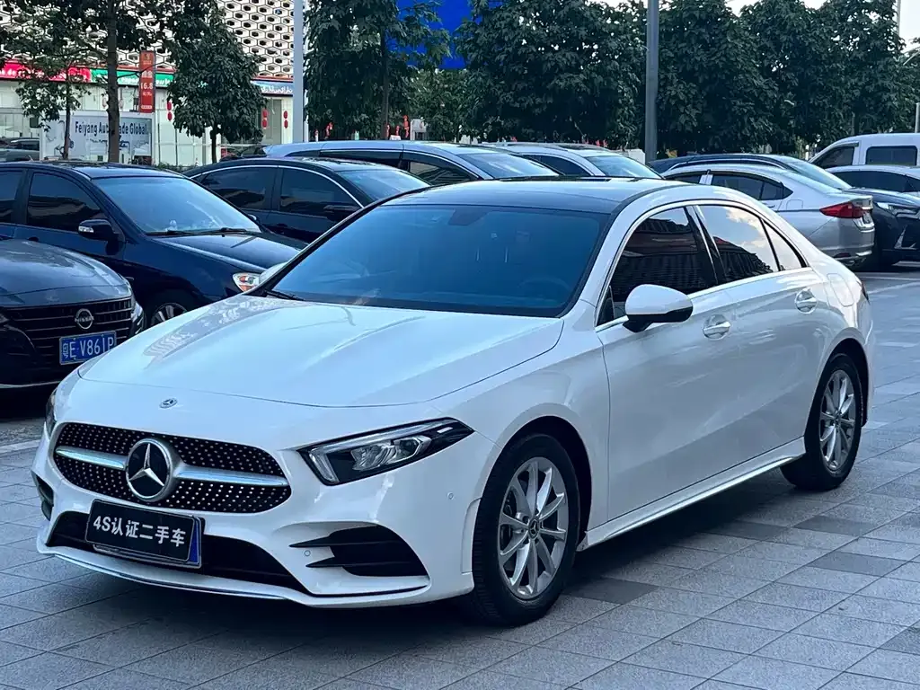 Mercedes-Benz A-Class — фото 1