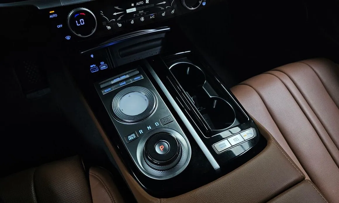 Genesis G80 — фото 10