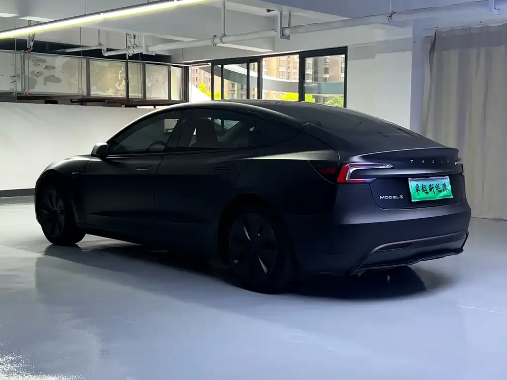 Tesla Model 3 — фото 3