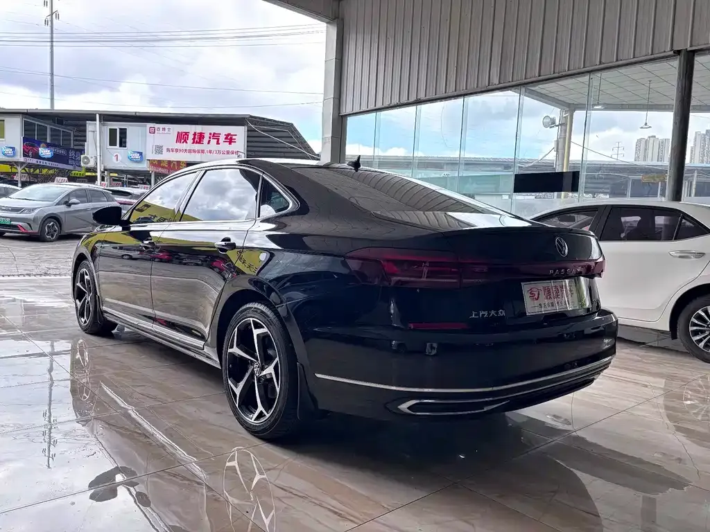 Volkswagen Passat — фото 7