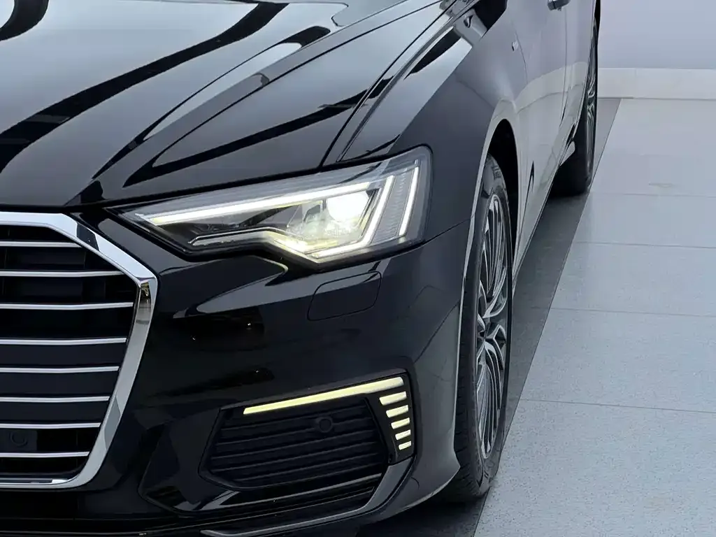 Audi A6L New Energy — фото 7