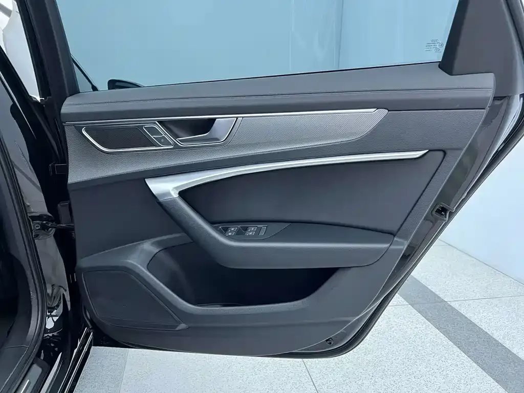 Audi A6L New Energy — фото 3