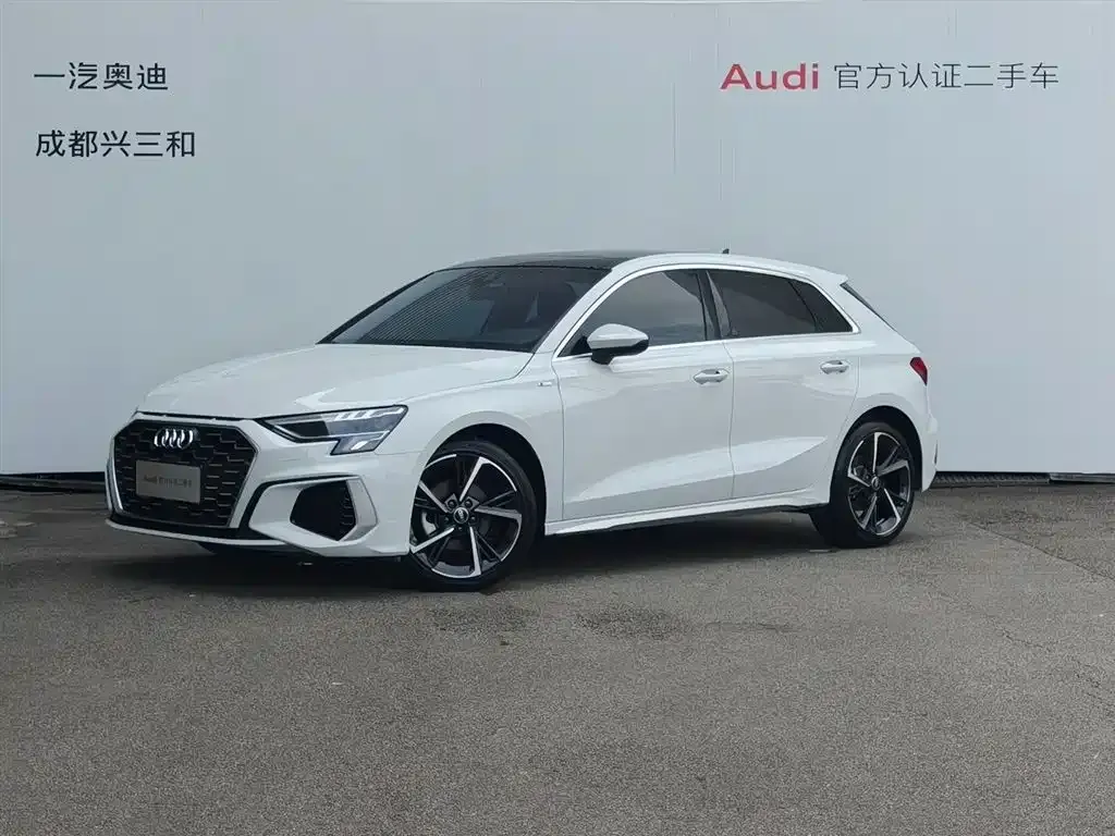 Audi A3 — фото 1