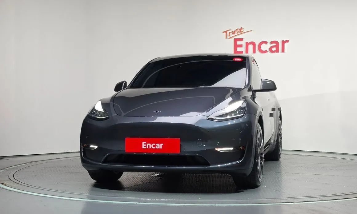 Tesla Model Y — фото 6