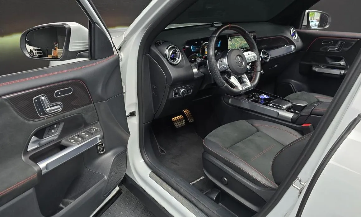 Mercedes-Benz GLB-Class — фото 10