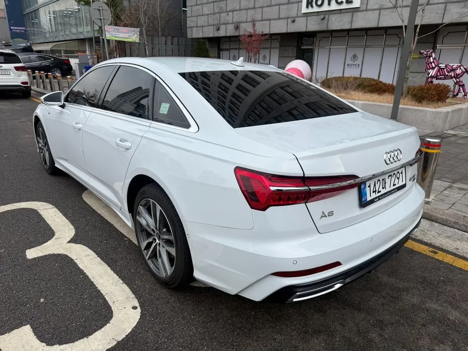 Audi A6 — фото 8