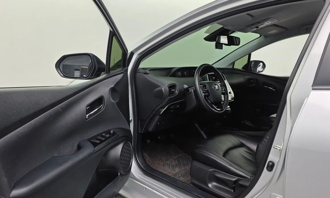 Toyota Prius — фото 3