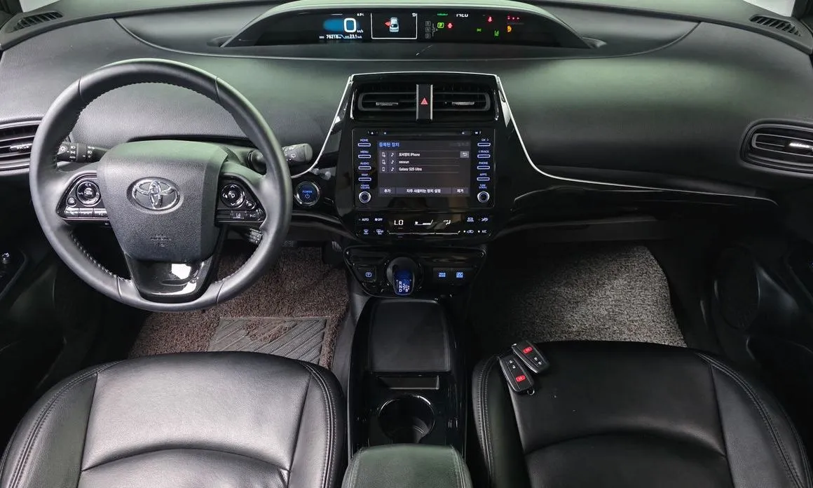 Toyota Prius — фото 9