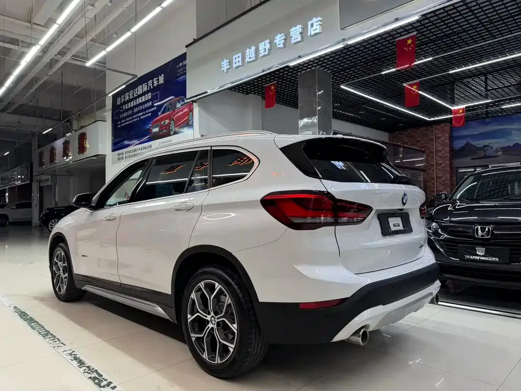 BMW X1 — фото 2