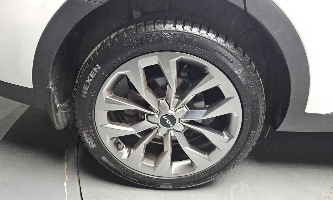 Kia Sorento — фото 7