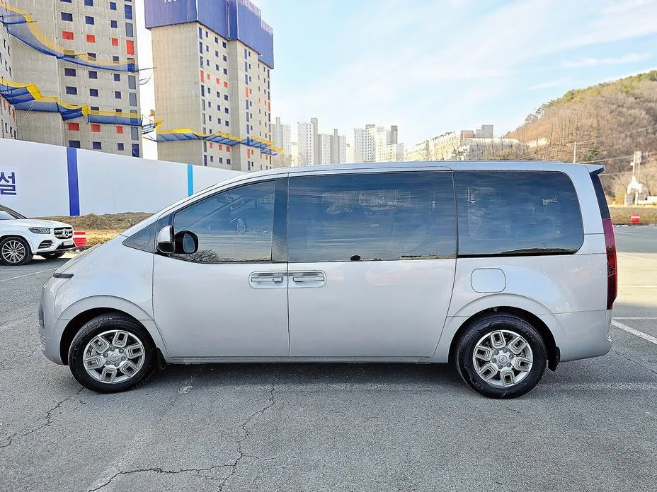 Hyundai Staria — фото 9