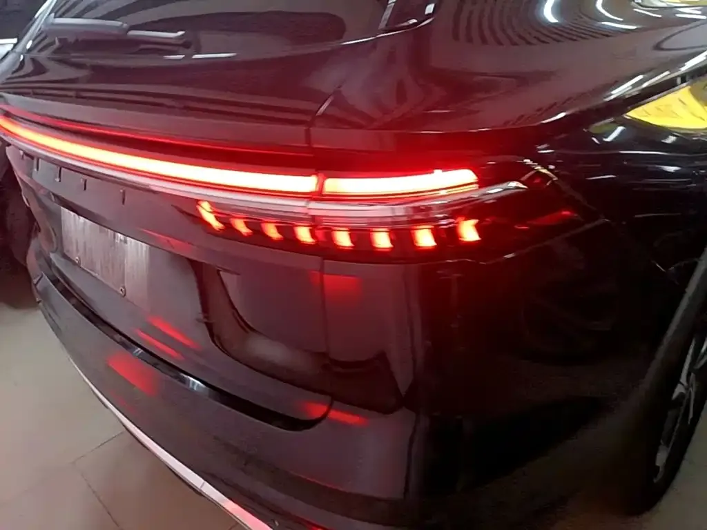 Geely Xingyue L — фото 2